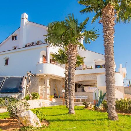 Apartments Punta & Vista In Krk Krk Town Exterior photo