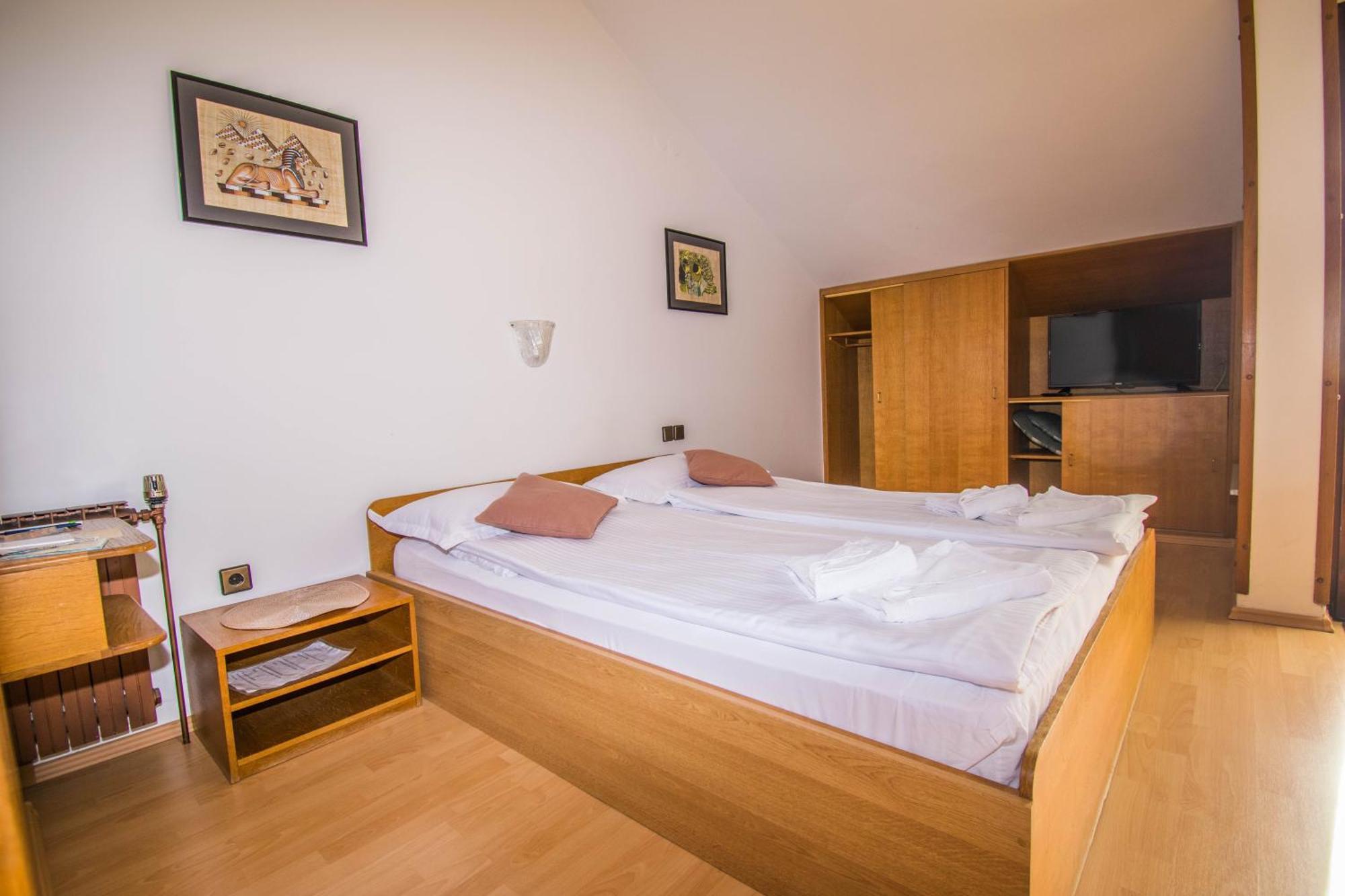 Apartments Punta & Vista In Krk Krk Town Exterior photo